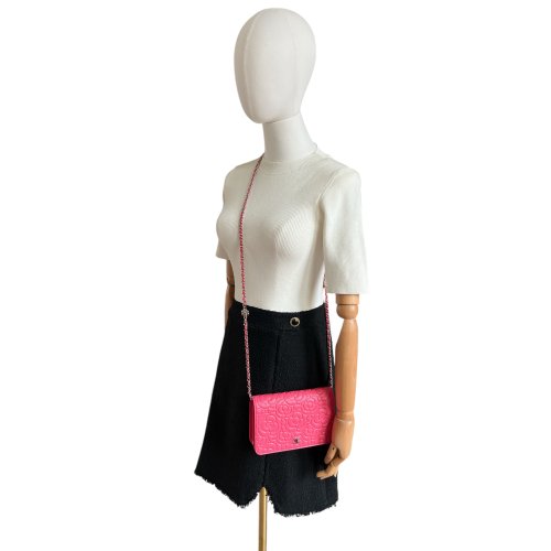 Chanel Wallet on Chain Pink Kaviarleder mit Kamelie