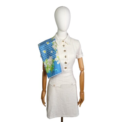 Christian Dior Carré Seidentuch mit floralem Muster Tücher und Schals Carre 5 Christian Dior Carré Seidentuch mit floralem Muster Tücher und Schals Carre 5