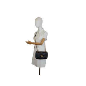 Gucci Marmont Medium Schwarz Gucci Gucci 24 Gucci Marmont Medium Schwarz Gucci Gucci 24