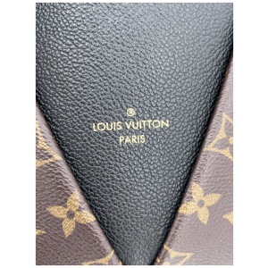 Louis Vuitton V Tote BB Monogram Noir Cara