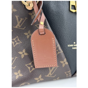 Louis Vuitton V Tote BB Monogram Noir Cara
