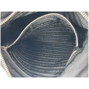 Prada Nylon Umhängetasche Schwarz