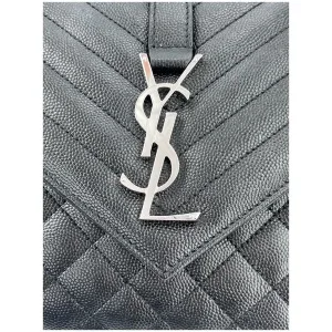 Saint Laurent Envelope Medium Schwarz