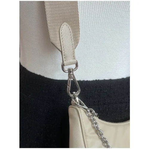 Prada Re-Edition 2005 Beige