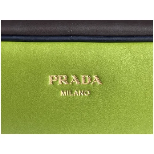 Prada Swing