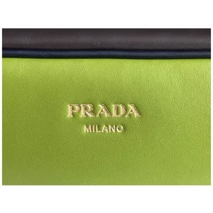 Prada Swing