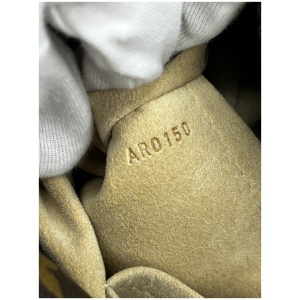 Louis Vuitton Artsy MM Monogram Canvas