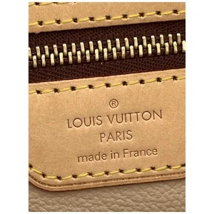 Louis Vuitton Bucket PM Monogram Canvas Carrier bags Louis Vuitton 38