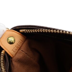 Louis Vuitton Cabas Mezzo Monogram Canvas Handtaschen Louis Vuitton 33