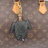 Louis Vuitton Catogram Grace Coddington Hund Taschenanhänger Limitierte Editionen Louis Vuitton 13 Louis Vuitton Catogram Grace Coddington Hund Taschenanhänger Limitierte Editionen Louis Vuitton 13