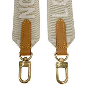 Louis Vuitton Coussin PM Taupe
