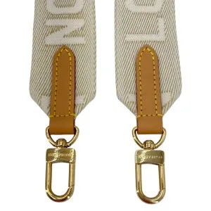 Louis Vuitton Coussin PM Taupe