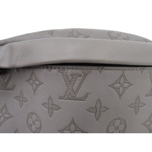 Louis Vuitton Discovery Bumbag Für Herren Louis Vuitton 19 Louis Vuitton Discovery Bumbag Für Herren Louis Vuitton 19