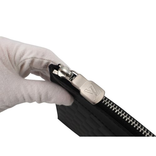 Louis Vuitton Discovery Pochette GM Carrier bags Louis Vuitton 12 Louis Vuitton Discovery Pochette GM Carrier bags Louis Vuitton 12