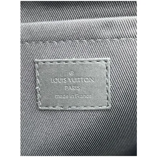 Louis Vuitton Discovery Pochette GM