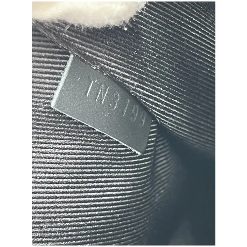 Louis Vuitton Discovery Pochette GM