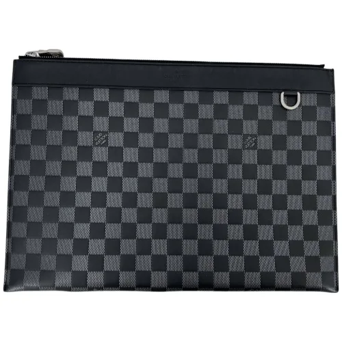 Louis Vuitton Discovery Pochette GM