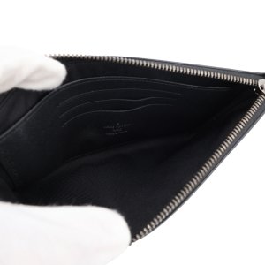 Louis Vuitton Discovery Pochette PM For men Louis Vuitton 23 Louis Vuitton Discovery Pochette PM For men Louis Vuitton 23