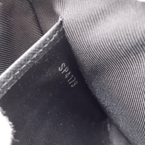 Louis Vuitton Discovery Pochette PM For men Louis Vuitton 25 Louis Vuitton Discovery Pochette PM For men Louis Vuitton 25