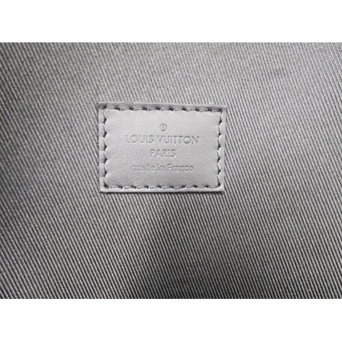 Louis Vuitton Discovery MM Backpack For men Louis Vuitton 18