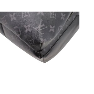 Louis Vuitton Discovery MM Backpack For men Louis Vuitton 26