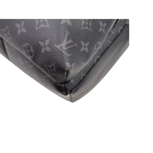 Louis Vuitton Discovery MM Backpack For men Louis Vuitton 11