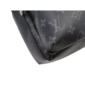 Louis Vuitton Discovery MM Backpack For men Louis Vuitton 25