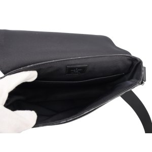 Louis Vuitton District PM Für Herren Louis Vuitton 28