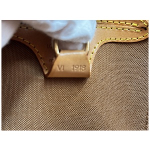 Louis Vuitton Ellipse PM Monogram Canvas