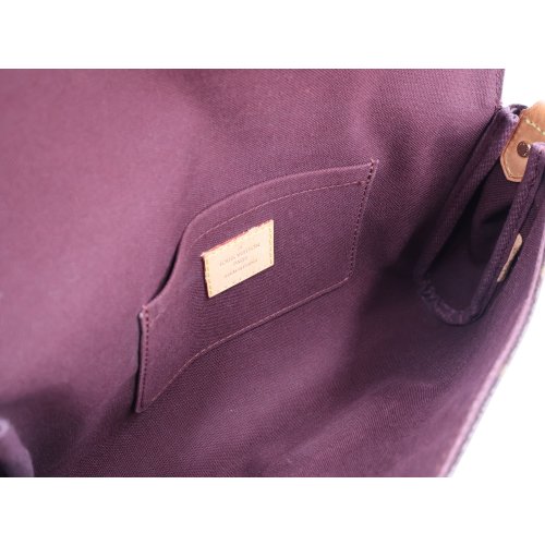 Louis Vuitton Favorite MM Monogram Canvas