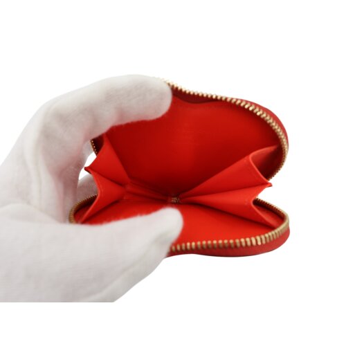 Louis Vuitton Heart Coin Vernis Valentine’s Day Wallet Limited editions Louis Vuitton 12 Louis Vuitton Heart Coin Vernis Valentine’s Day Wallet Limited editions Louis Vuitton 12