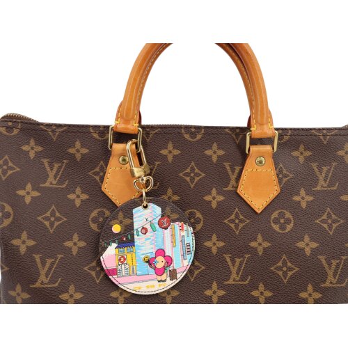 Louis Vuitton Illustre Vivienne Tokyo Bag Charm Limited editions Louis Vuitton 7 Louis Vuitton Illustre Vivienne Tokyo Bag Charm Limited editions Louis Vuitton 7