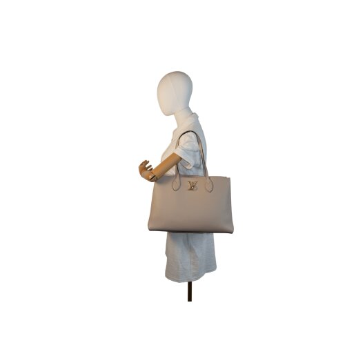 Louis Vuitton Lockme Shopper Greige Handbags Louis Vuitton 2