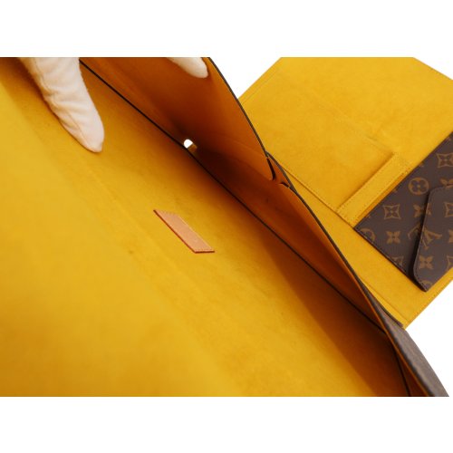 Louis Vuitton Mark Folder Carrier bags Louis Vuitton 14 Louis Vuitton Mark Folder Carrier bags Louis Vuitton 14