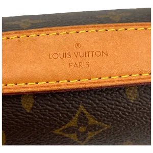 Louis Vuitton Pochette Metis Monogram Canvas