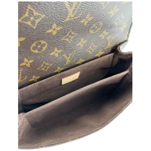 Louis Vuitton Pochette Metis Monogram Canvas