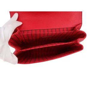 Louis Vuitton Pochette Metis Empreinte Scarlet Rot