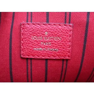 Louis Vuitton Pochette Metis Empreinte Scarlet Rot
