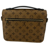 Louis Vuitton Pochette Metis Monogram Reverse Canvas Handtaschen Louis Vuitton 31