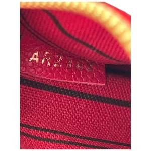Louis Vuitton Pochette Metis Empreinte Scarlet Rot
