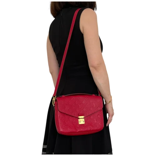 Louis Vuitton Pochette Metis Empreinte Scarlet Rot
