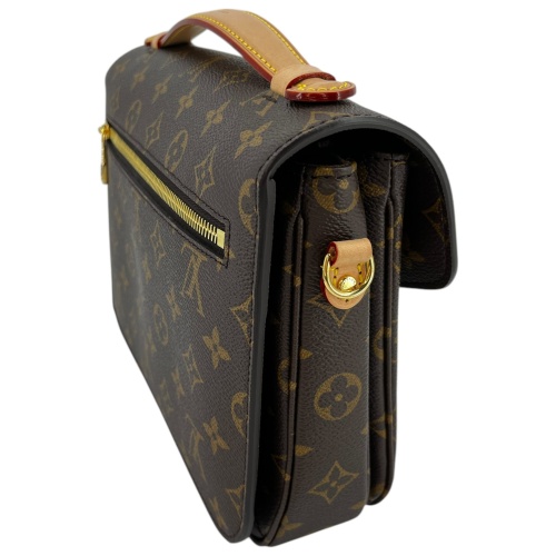 Louis Vuitton Pochette Metis Monogram Canvas