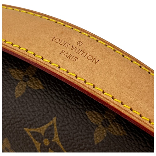 Louis Vuitton Pochette Metis Monogram Canvas