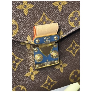 Louis Vuitton Pochette Metis Monogram Canvas