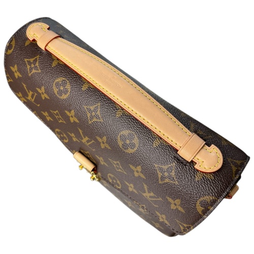 Louis Vuitton Pochette Metis Monogram Canvas