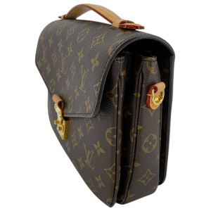 Louis Vuitton Pochette Metis Monogram Canvas