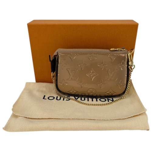 Louis Vuitton Mini Pochette Accessoires Vernis Rose Gold