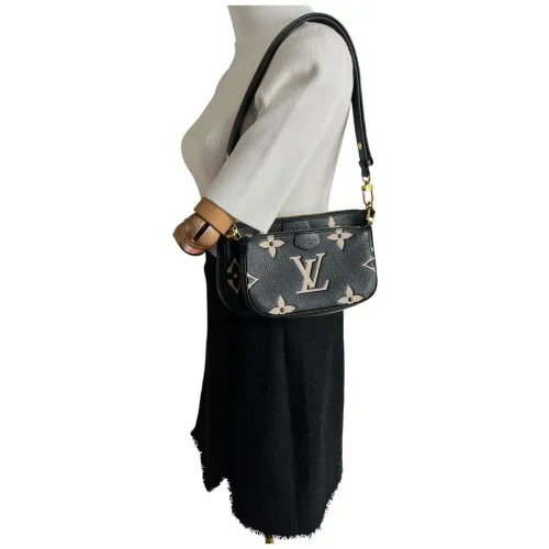 Louis Vuitton Multi Pochette Accessoires Empreinte