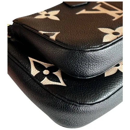 Louis Vuitton Multi Pochette Accessoires Empreinte