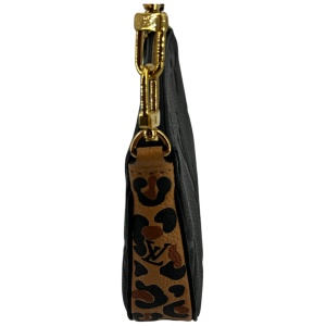 Louis Vuitton Multi Pochette Accessoires Wild at Heart Empreinte